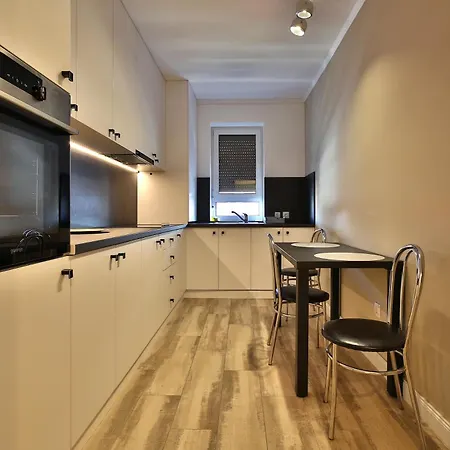 Appartement Ada Homes B51/4 *