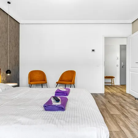 Ada Homes B51/4 Apartment *